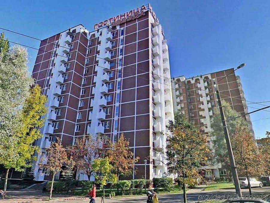 Zvezda Hotel Minsk Bagian luar foto